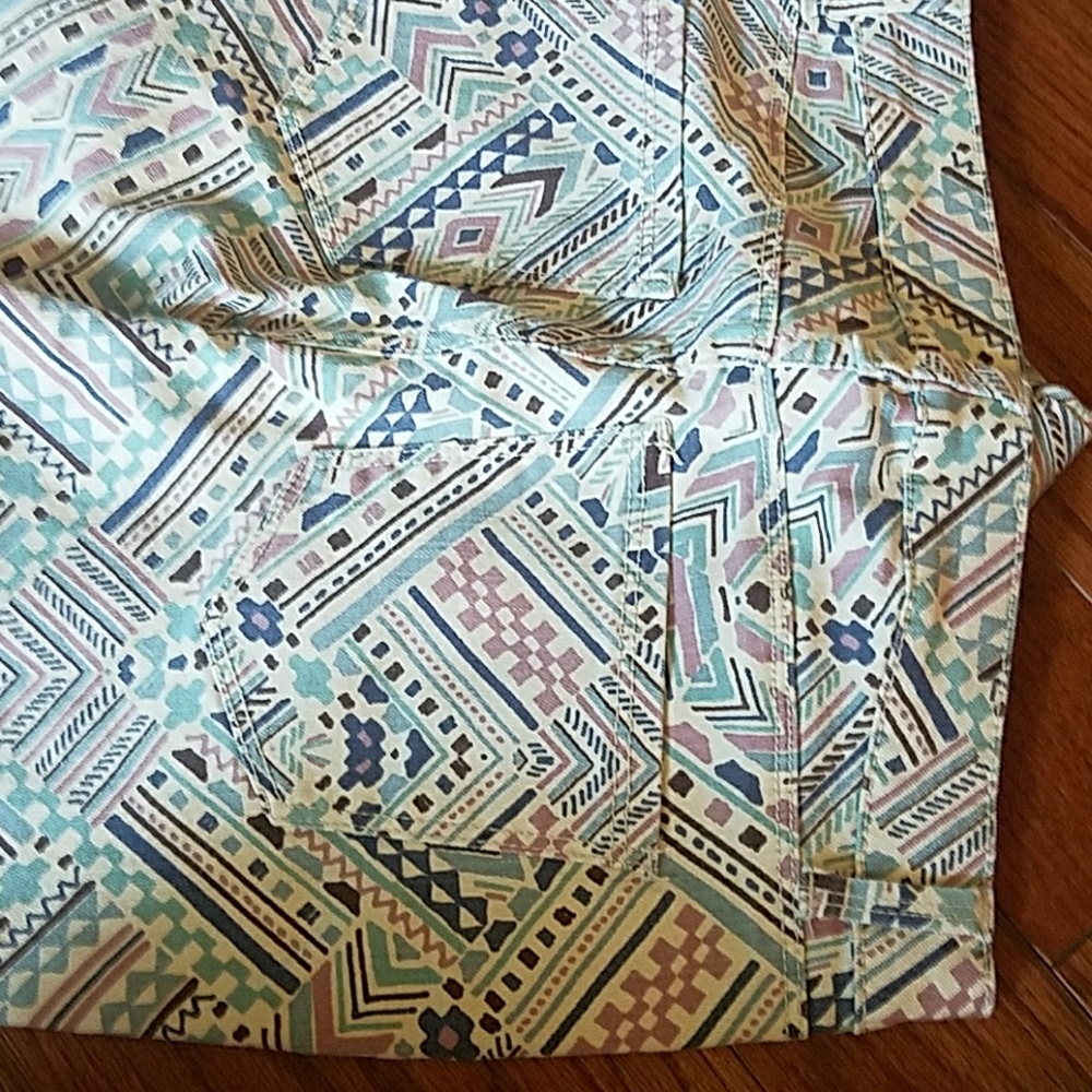 Design Lab Jeans - Picture 4 of 4